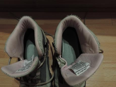 Turistická obuv, 33