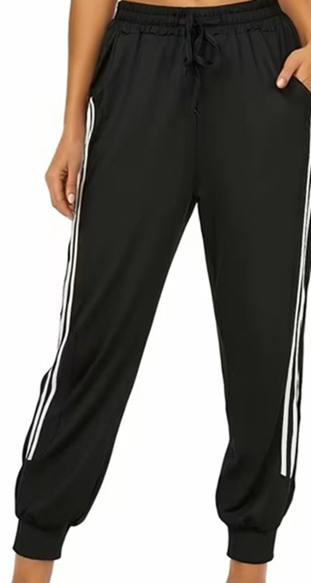 Čierne damske teplaky nove nenosene, m