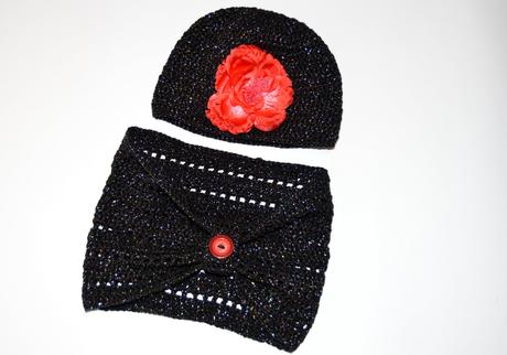 Háčkovaná čiapočka s kvetom, 92