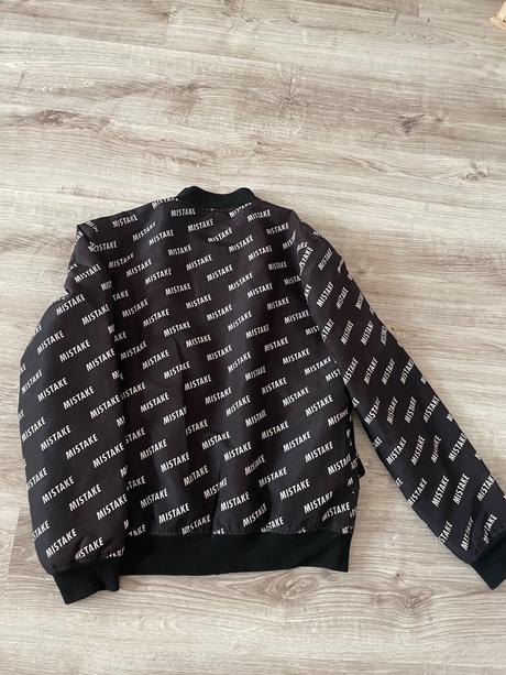 Prechodná bombera, bershka,m