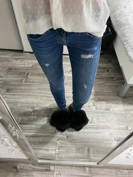 Devergo džínsy, 26