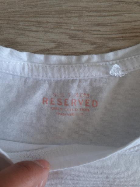 Tricko reserved, reserved,104