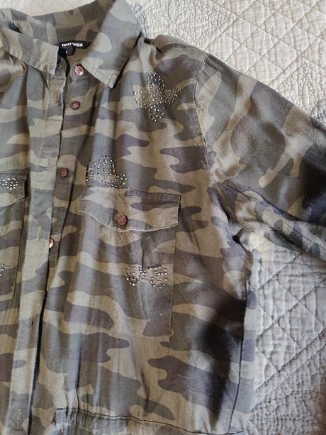 Krásna maskáčová košela s, s