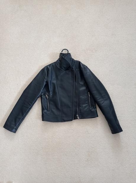 Dievčenská koženka, sinsay,140