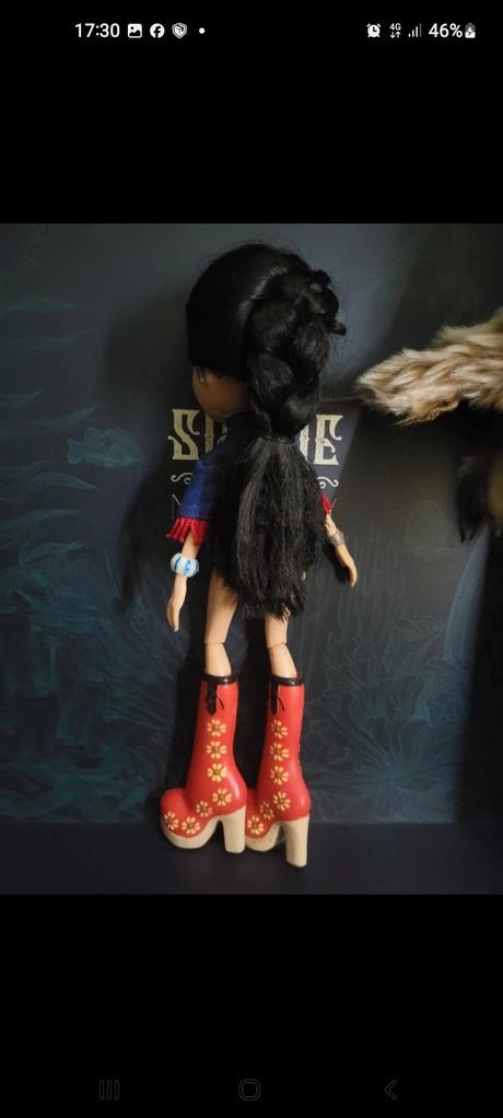 Bratz jade study babika, 
