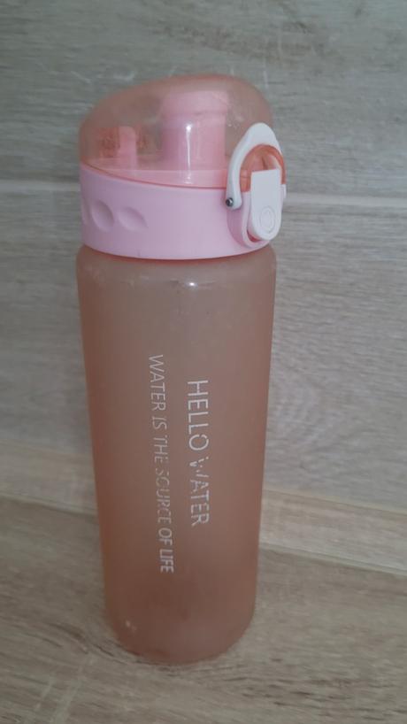 Veľká fľaša pre školáka,