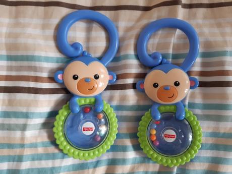 Hrkalka opica dvojicky,