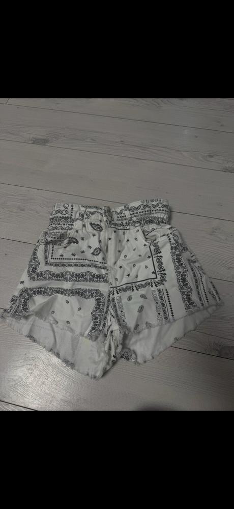 Kraťasy, bershka,xs