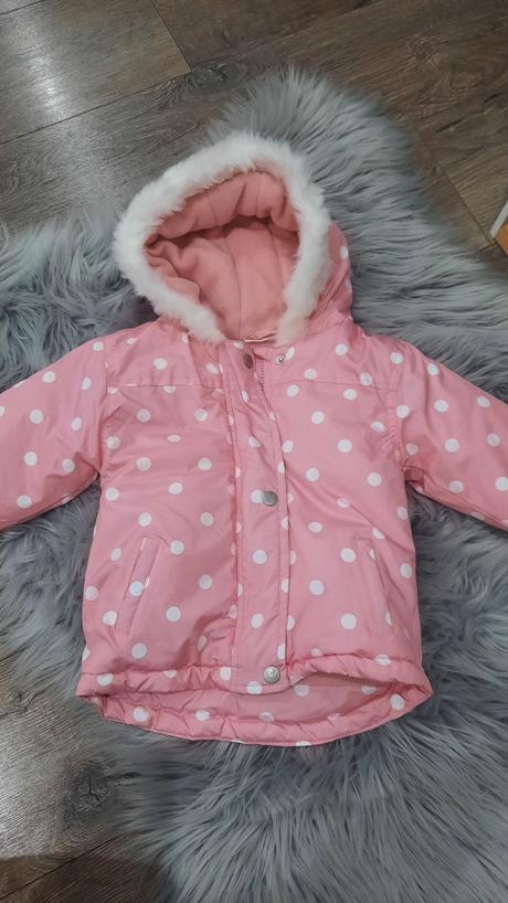Teplá bunda, kik,86
