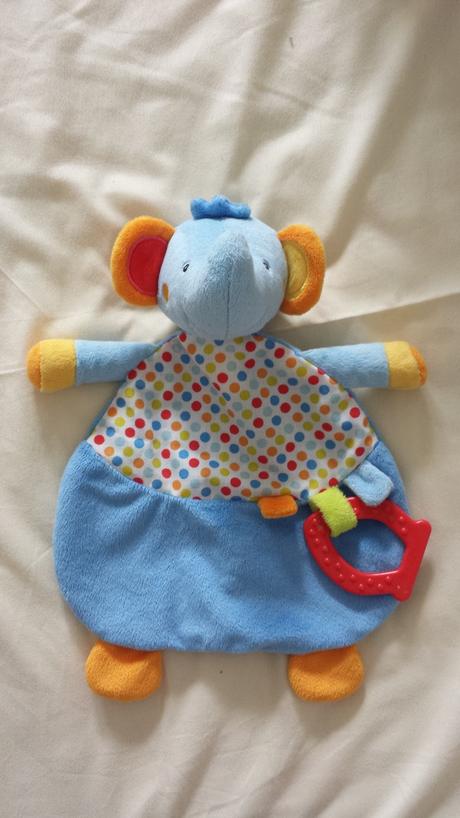 Sloník muchláčik nuk, 