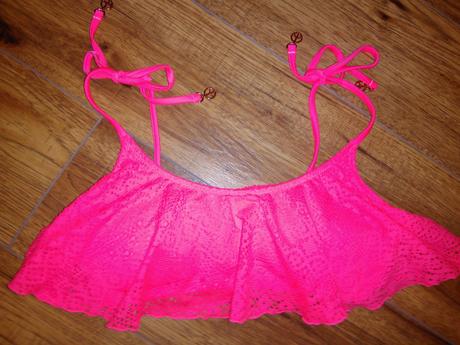 Plavkový vrch s volánom, s