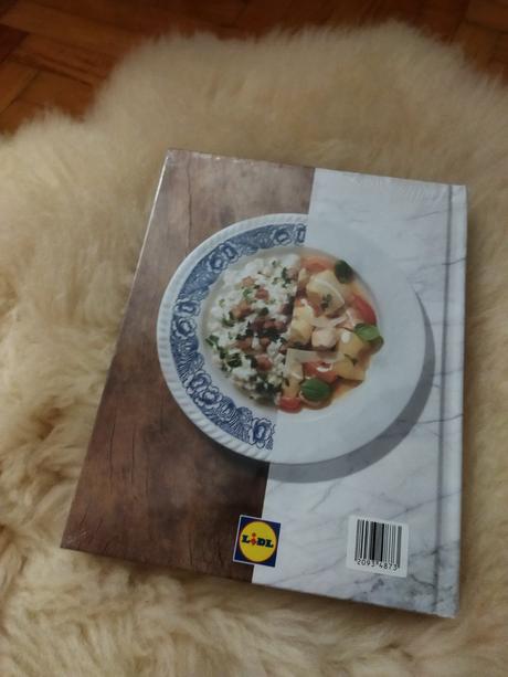 Tradičná moderná kuchyňa,