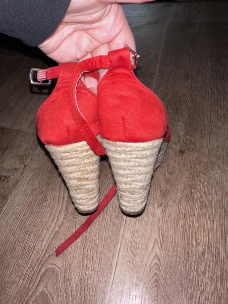 Cervene sandale, 41