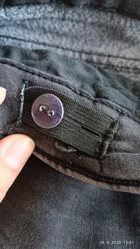 Nohavice, chapter young,152