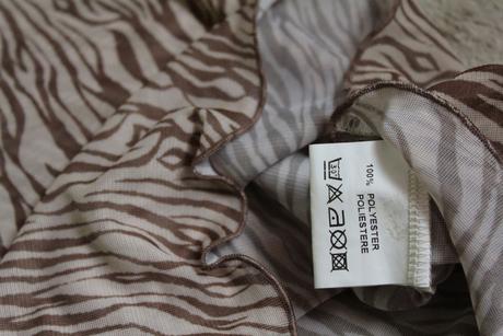 Trendy tops hnedým zebrím vzorom, padavými rukávmi, m