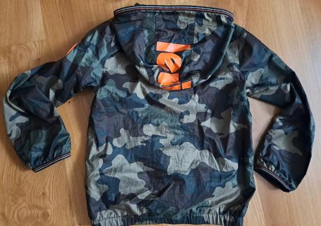 Maskáčová bunda, levis,110