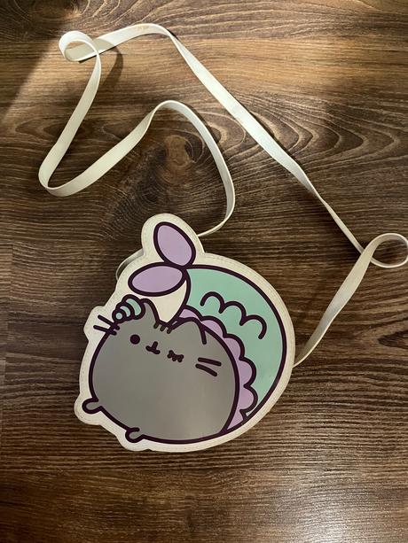 Pushenn kabelka, reserved