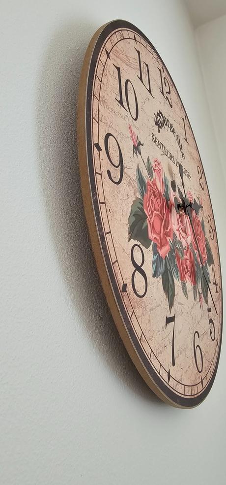 Nástenné drevené hodiny vintage, 