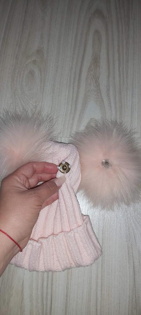 Čiapka s brmbolcami, 116