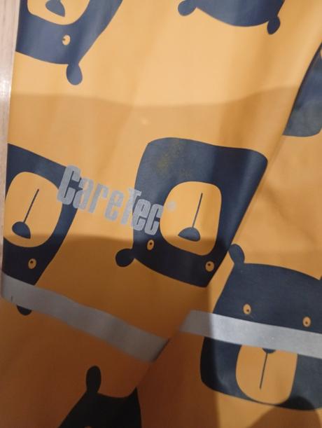 Nohavice do dažďa, 98