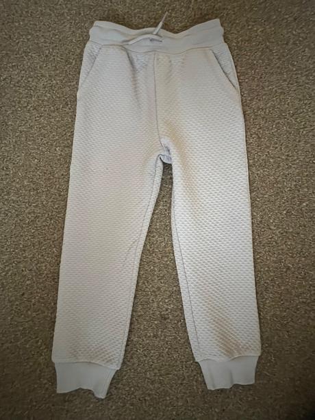 Tepláky, primark,110