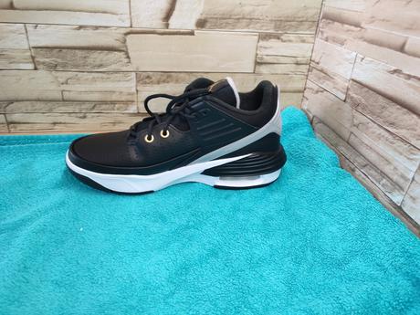 Jordan max aura 5 40 - uni čierne kožené tenisky, air jordan,40