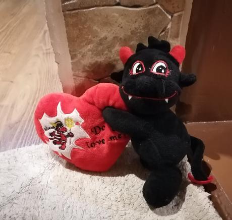 Čertík so srdiečkom,