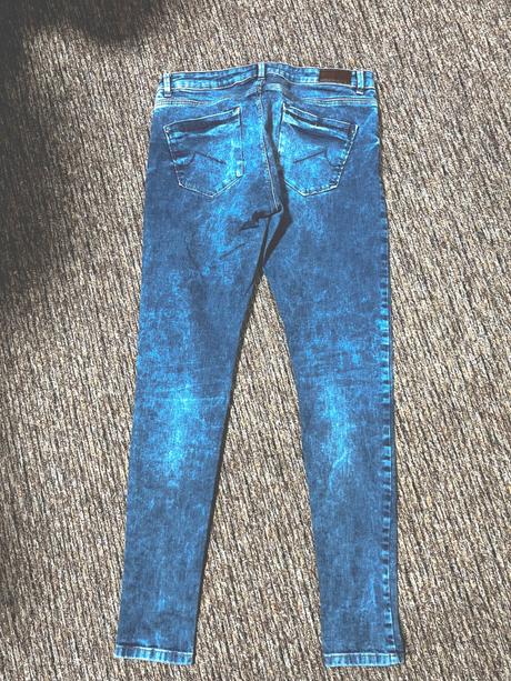 Rifle modré, clockhouse,42