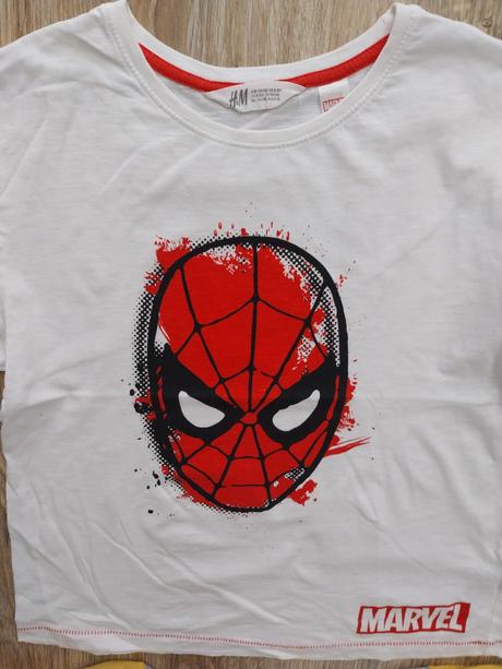 Balík chlapčenských tričiek, 140–152