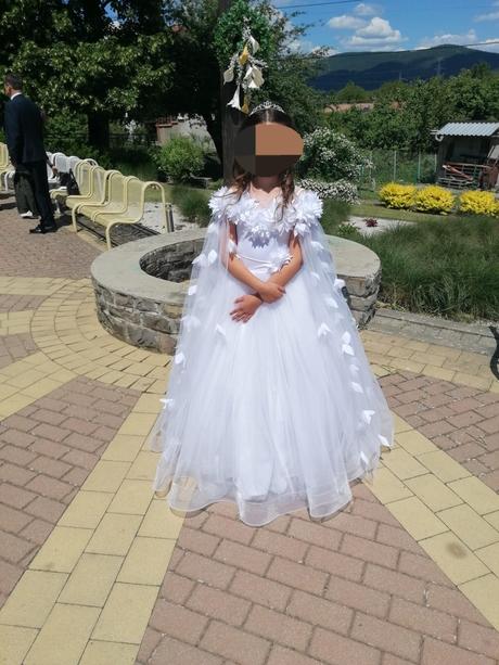 Šaty na prvé sväté prijímanie, 152