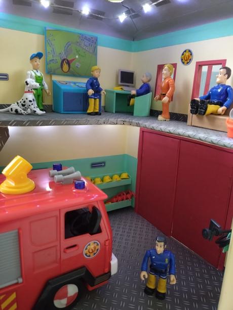 Stanica pre požiarnika sama, 