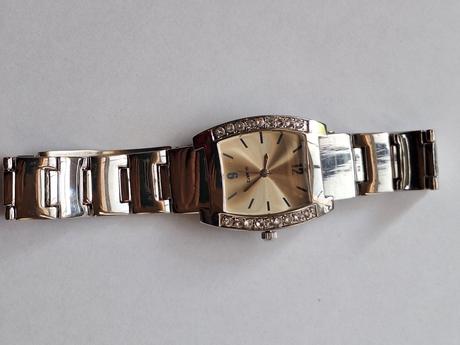 Dámske hodinky, 