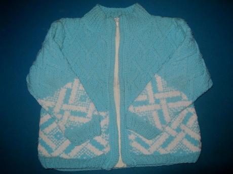 116  pletený svetrík - modrobiely, 116