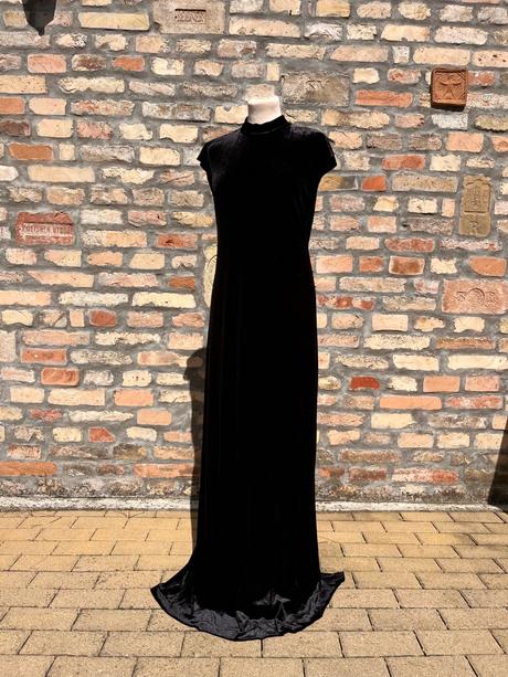 Spoločenské saty, 38