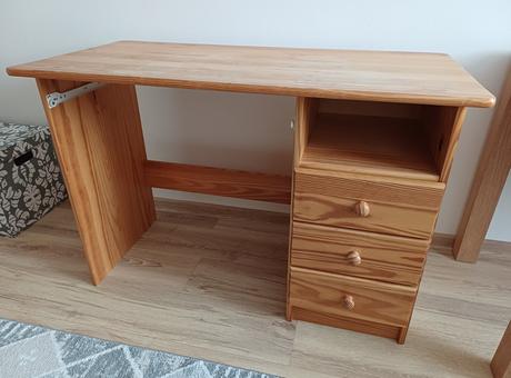 Písací stôl, 