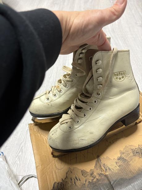 Korcule na ľad pre dievča, botas,32