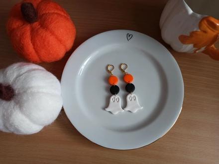 Náušnice z polymérovej hmoty,