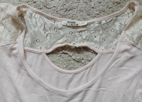 Damske jemne romanticke tricko, bershka,s