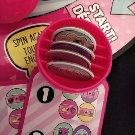 Spoločenská hra lol surprise.,