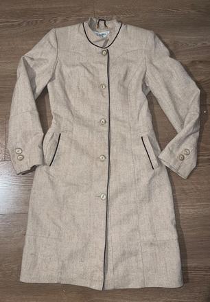 Krásny prechodný kabát, s