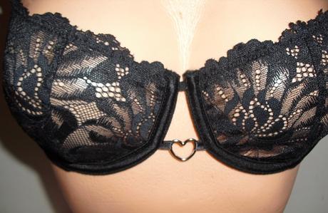 Sexy so srdieckom, 75b