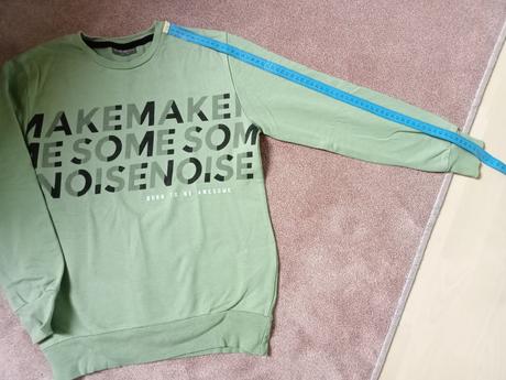 Kvalitná mikina, 152