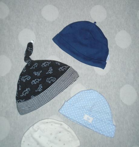 4 x čiapka na 0 až 3 mesiace, 62