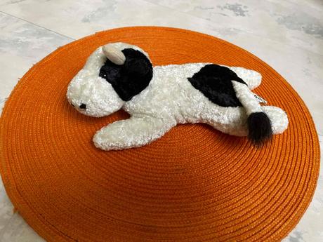 Kravička - hrkálka, 