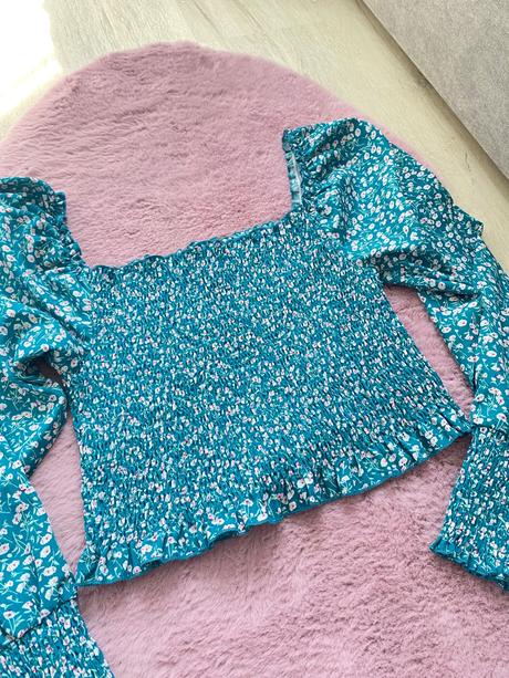 Tyrkysový top s kvetinami, m