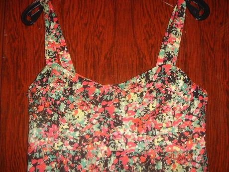 Kvetinovy top na ramienka, l