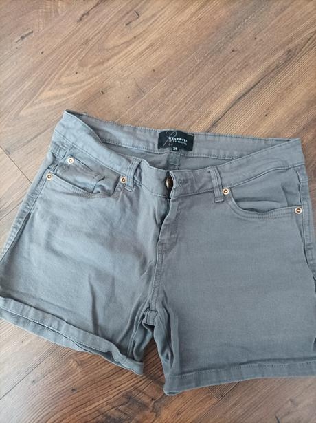 Šortky, reserved,38