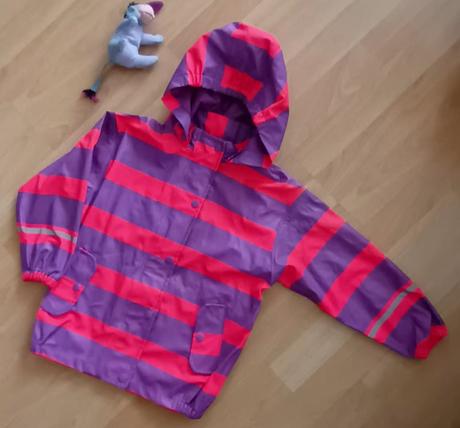 Nepremokavá  bunda, 110