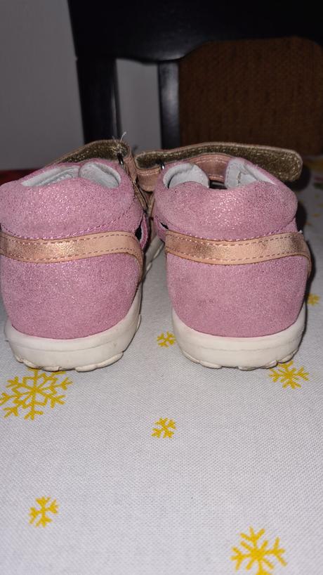 Sandalky, protetika,25