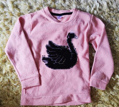 Svetrík labuť, 116